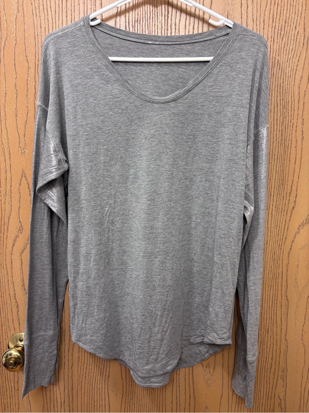 Women’s Lululemon Heathered Gray Sparkle Sleeve Top
